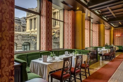 Hotel Capitol, Dining