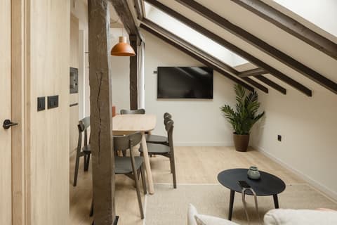 Líbere Bilbao Ledesma, Living area