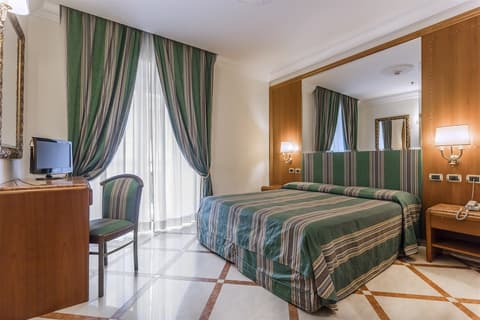 Raeli Hotel Regio, Room