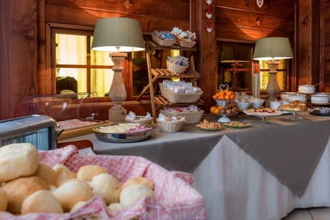 Hotel Rendez Vous, Breakfast buffet