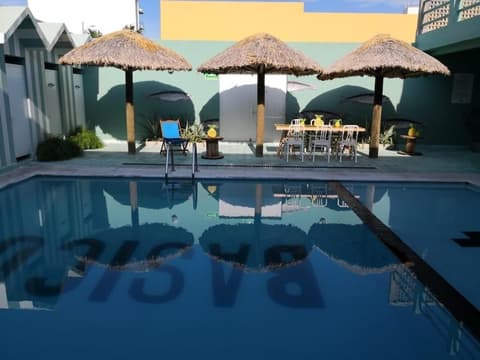 Mas Basico Hotel, Pool