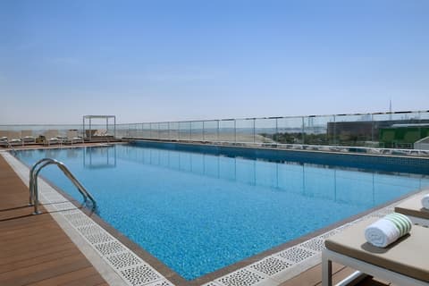 Holiday Inn & Suites Dubai Festival City by IHG, Pool