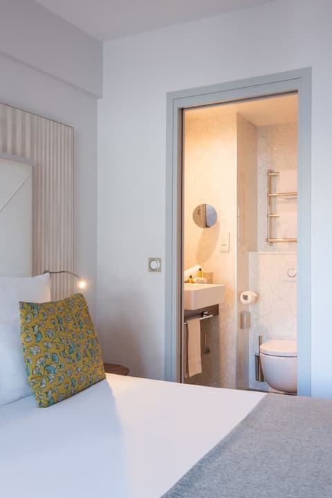 Le Parisis Paris Tour Eiffel, Room