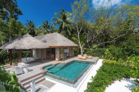 Baros Maldives, Room