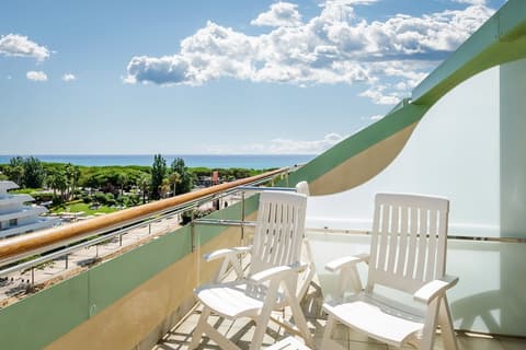 ALEGRIA Caprici Verd, Balcony