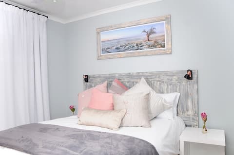 The Salt House, Room