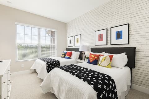 Summerville Vacation Homes by Columbia Management, Room