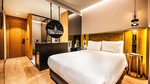 Lamartine Hotel, Room