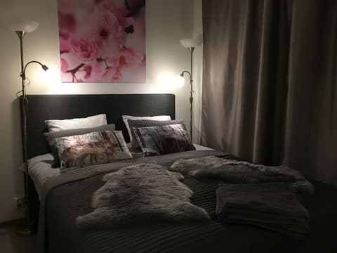 Arctic Resort Delight, Room