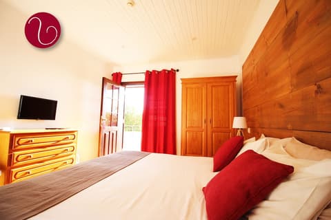 Vila Lusitânia, Room