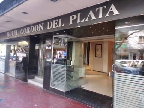 Cordon del Plata, Property entrance