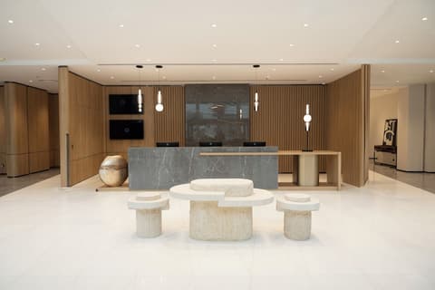 Novotel Riyadh Al Anoud, Reception