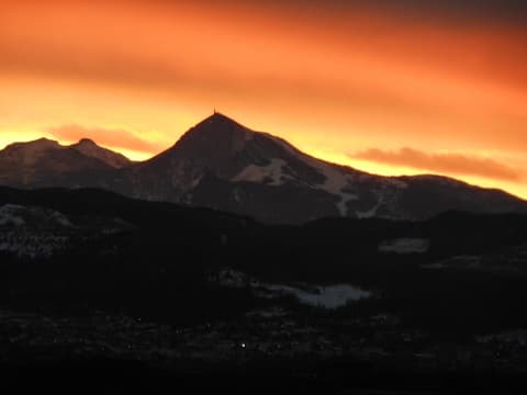 Ca' Ada, Property grounds