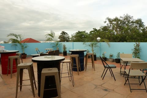 The Runway Inn - Mactan Cebu, Outdoor dining