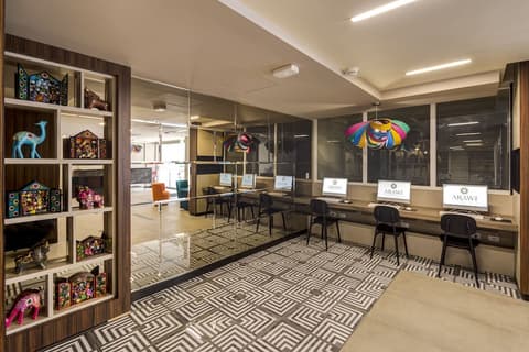 Arawi Miraflores Express, Living area