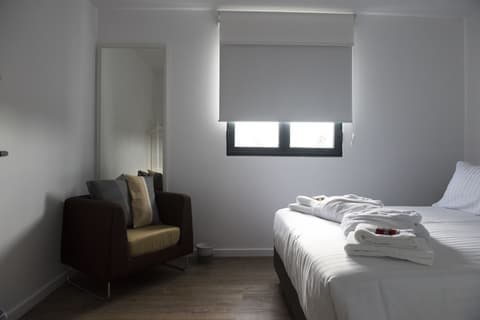 Volcanic Charming House, Room