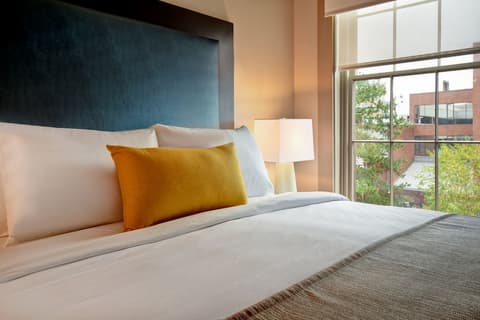 The Docent’s Collection – Thompson Block, Room