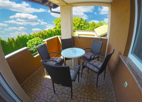 Apartments and Rooms Rea, Room