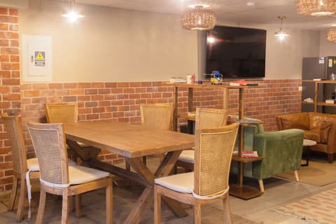 qema Lima, Reception