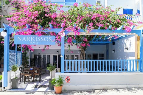 Hotel Narkissos, Front of property