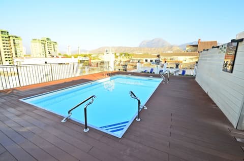 Hotel Sol & Sombra, Rooftop pool