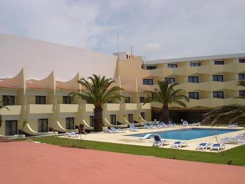 Hotel Caravelas, Pool