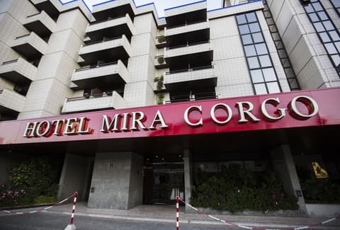 Hotel Mira Corgo, Front of property