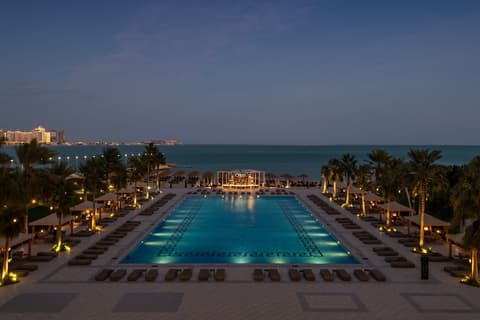The St. Regis Doha, Pool