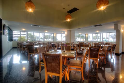 Hotel Atlântico Sul, Dining