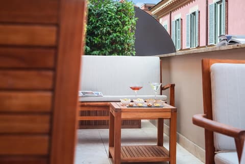 J.K. Place Roma, Room