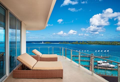 Margaritaville Beach Resort - Nassau, Terrace/patio
