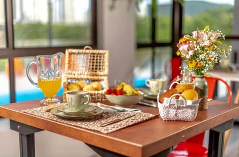 Rizzu Marina Hotel, Coffee shop