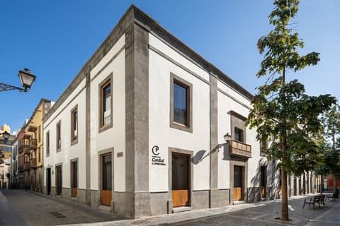 Boutique Hotel Cordial La Peregrina, Front of property