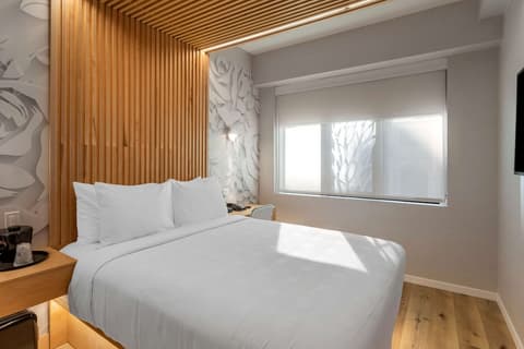 Best Western Plus Soho Hotel, Room