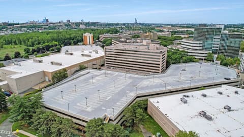 Harmony Suites, Exterior