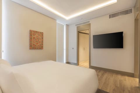 Silk Road by Minyoun, Room