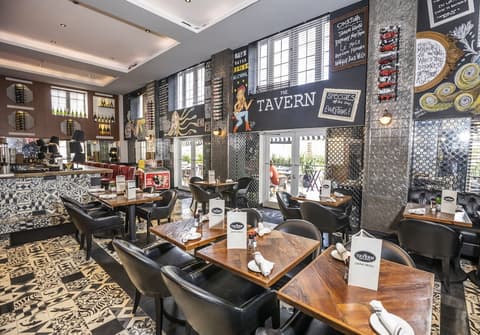 Hotel Croydon, Restaurant