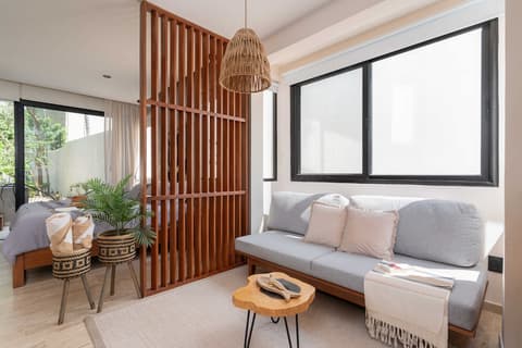 Erena Tulum, Living room