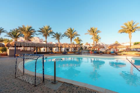 Protels Crystal Beach Resort, Pool