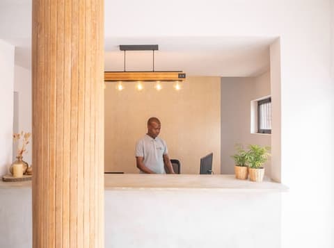 Hotel Central Santa Maria, Reception