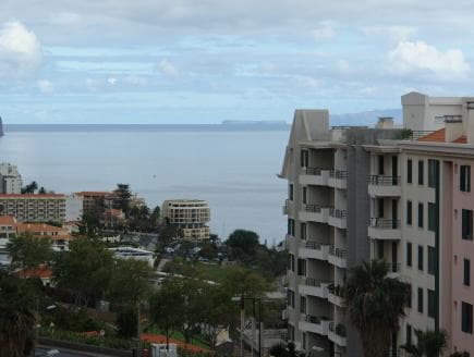 Vila Baleira Residence, 