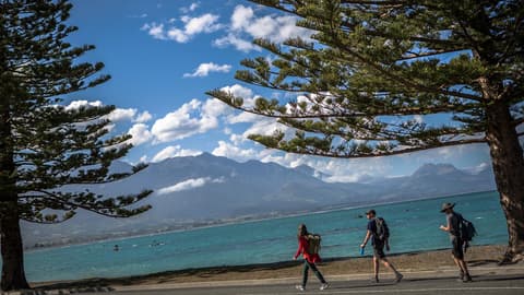 New Zealand: South Island Encompassed
