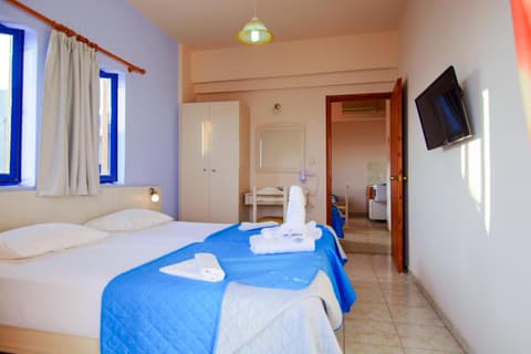 Scorpios Family Rooms, 