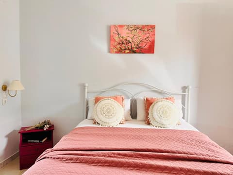 Infinity blue beach apartments - Renovated Apartments 2 Minutes from the Sea & Pool with Scenic Views, 