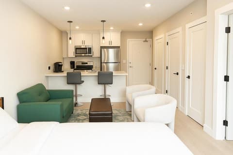 Luxury Stay for NYC visit Jersey City 7 Min Walk NYC Train Station, 