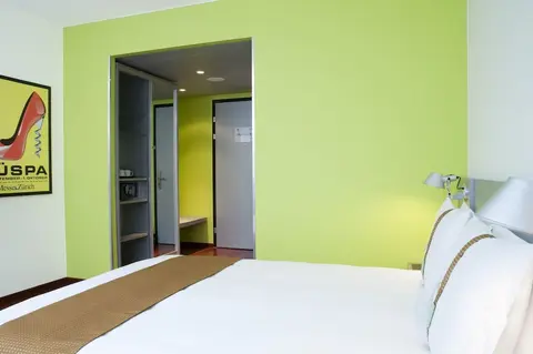 Holiday Inn Zurich - Messe by IHG, Room