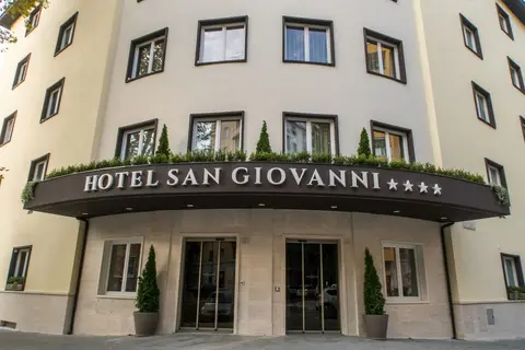 Hotel San Giovanni Roma, Front of property