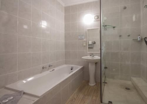 The Lookout Guest House, 