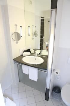 Magni Boutique, GENERAL