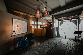 Magni Boutique, GENERAL